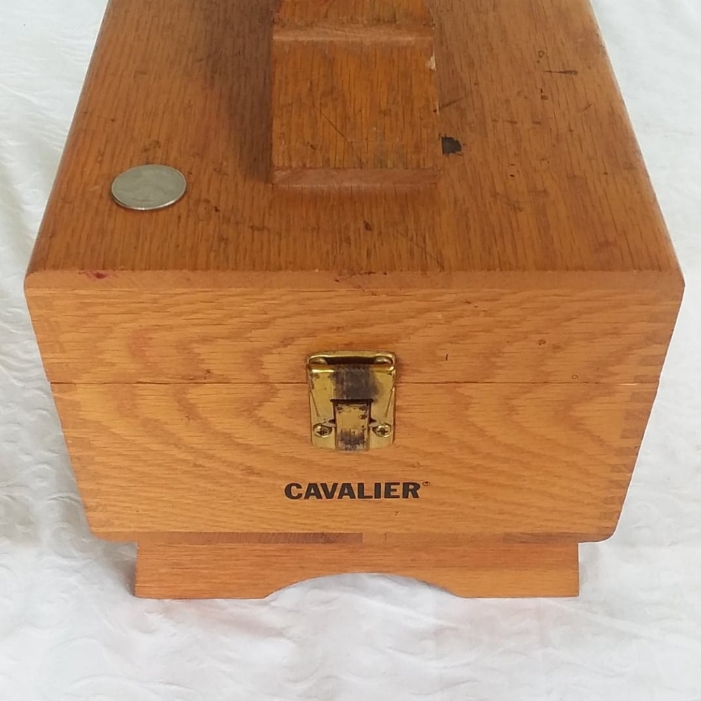 One Vintage 1960s Cavalier shoe shine valet/box. Made in USA.